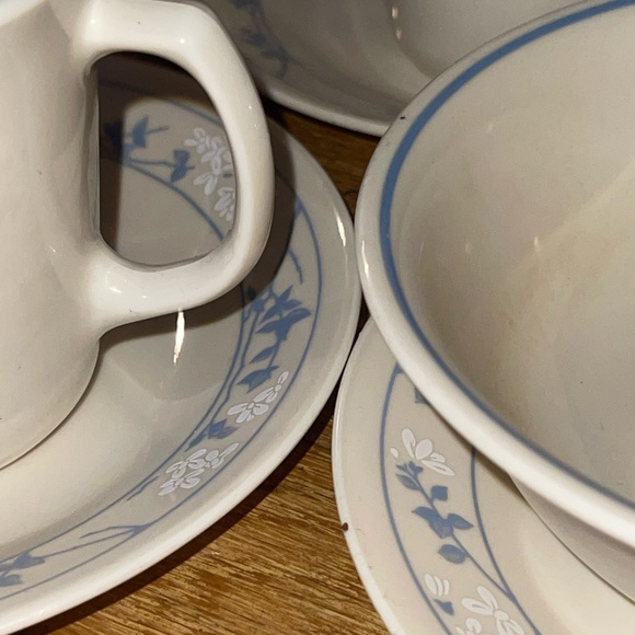 Corelle tea /coffee cups w saucers blue flowers - Picture 4 of 8